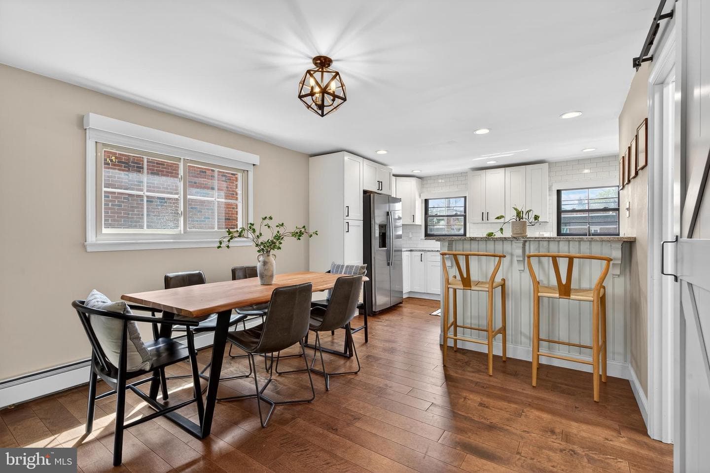 7277 Valley Avenue photo 8