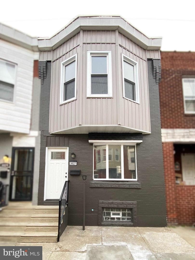 3027 Agate Street photo 1