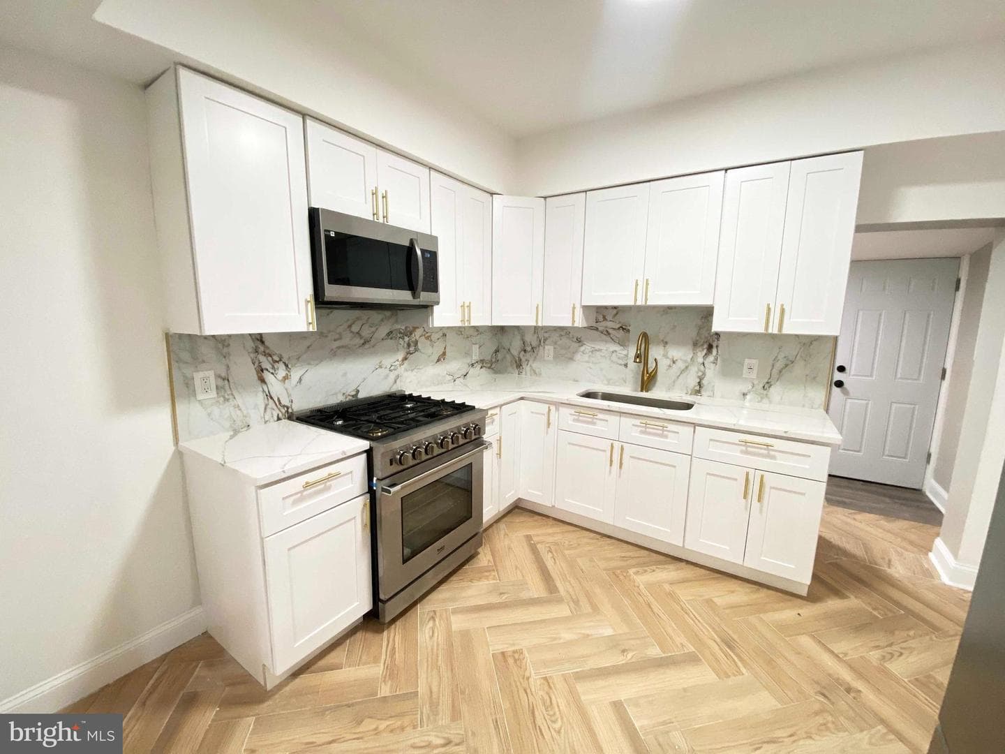 3027 Agate Street photo 24