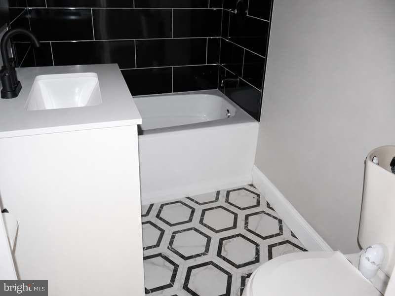 2212 Morris Street photo 14