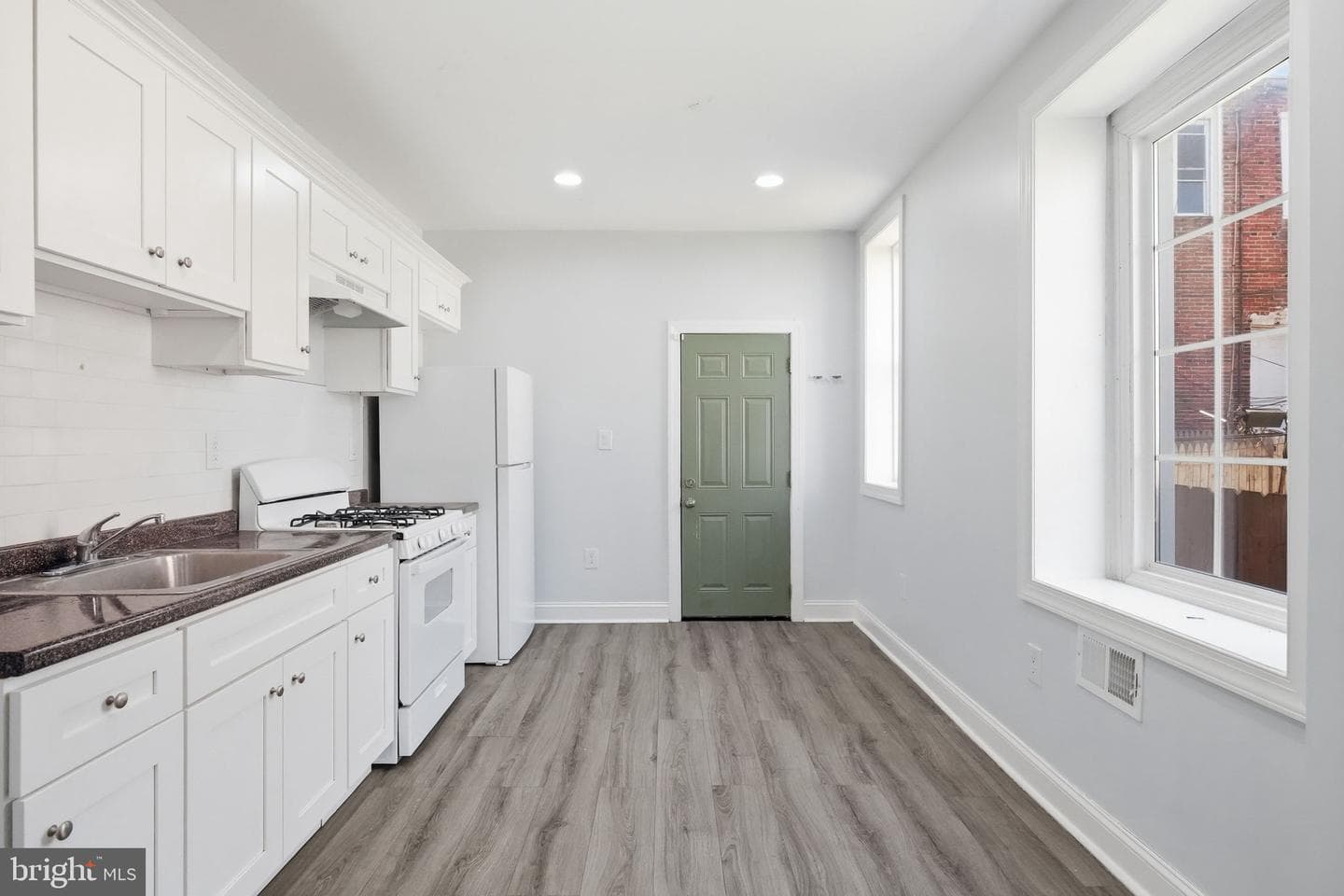 1406 S Allison Street photo 10