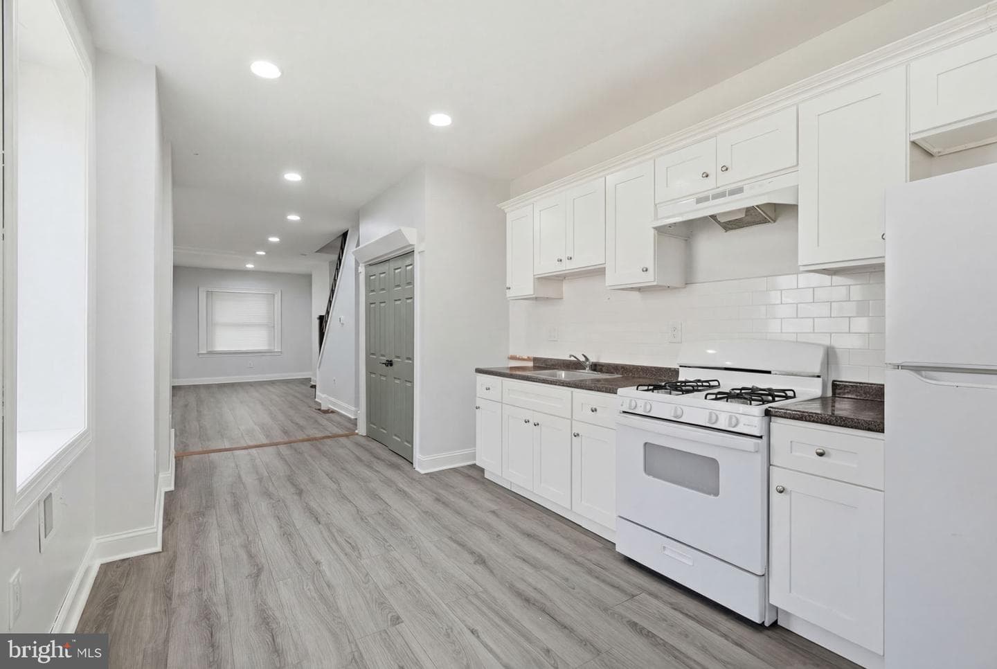 1406 S Allison Street photo 12