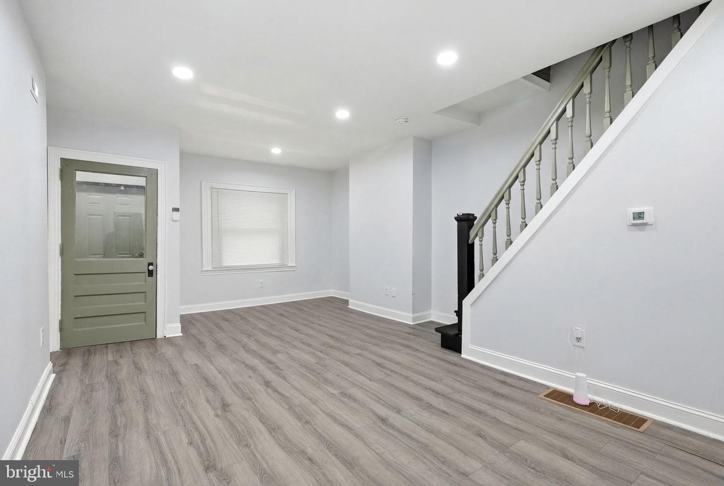 1406 S Allison Street photo 5