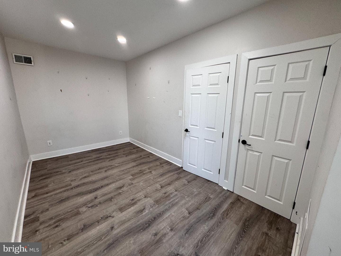 5511 Pemberton Street photo 21