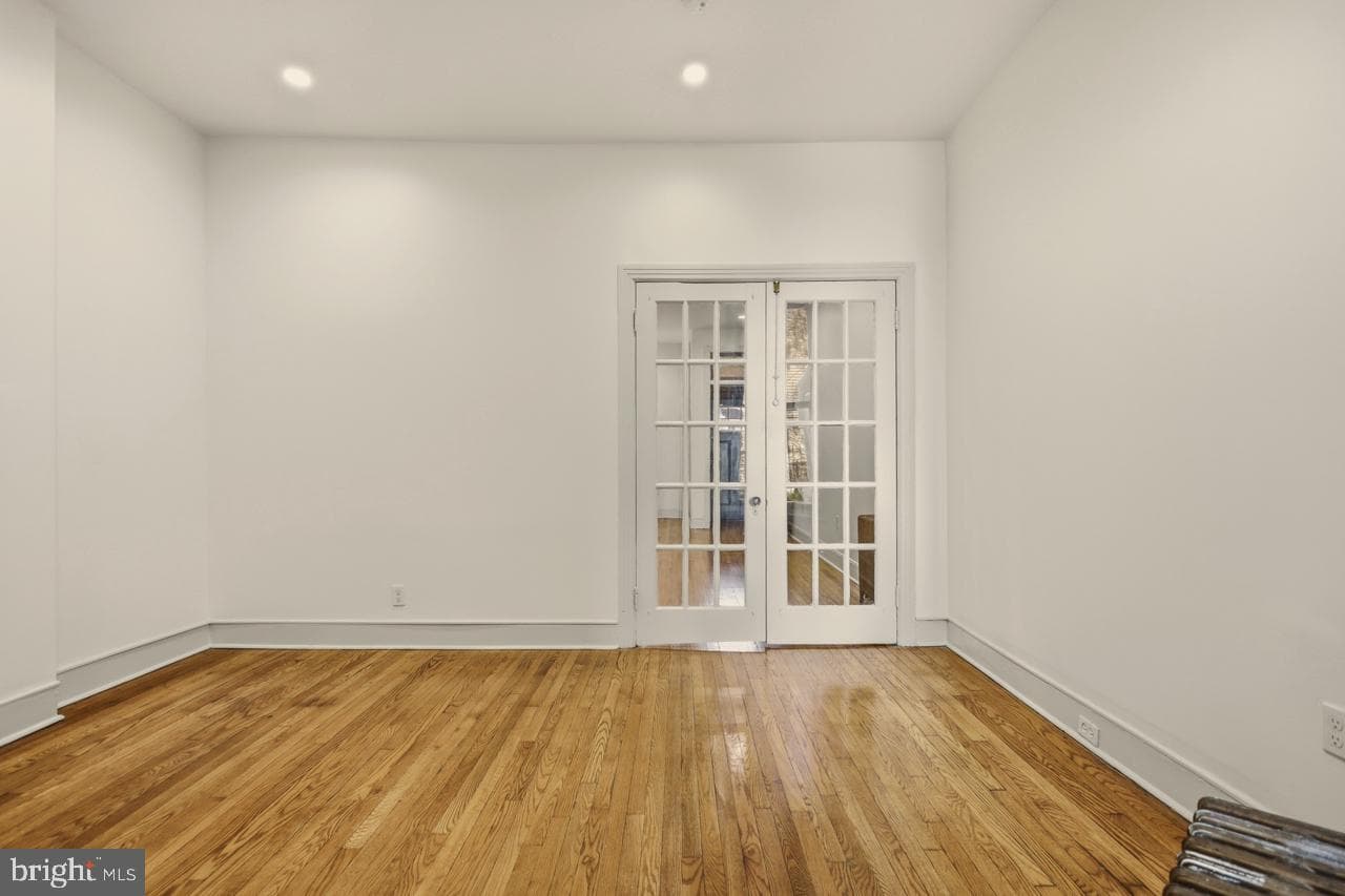 2323 W Cumberland Street photo 12