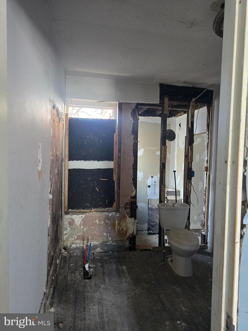 1230 W Sergeant Street photo 4