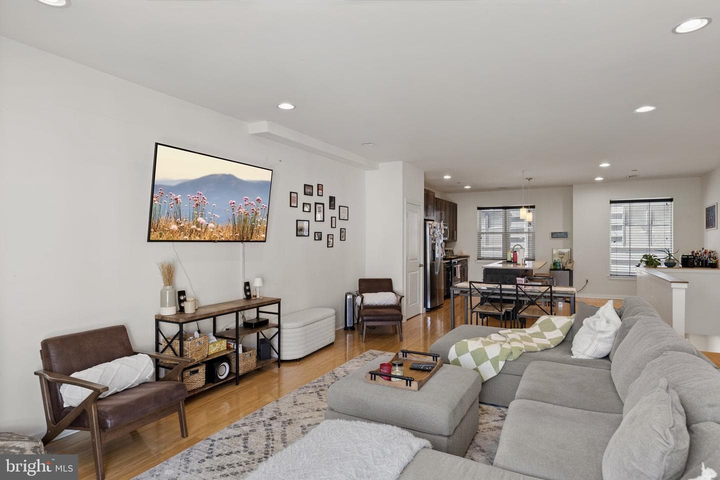 1307 S Hancock Street photo 10
