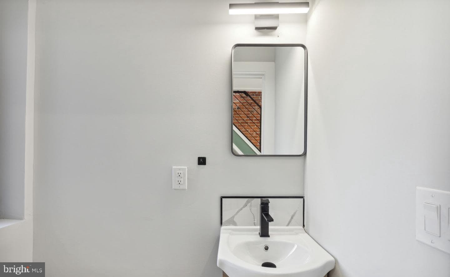 2103 E Orleans Street photo 9