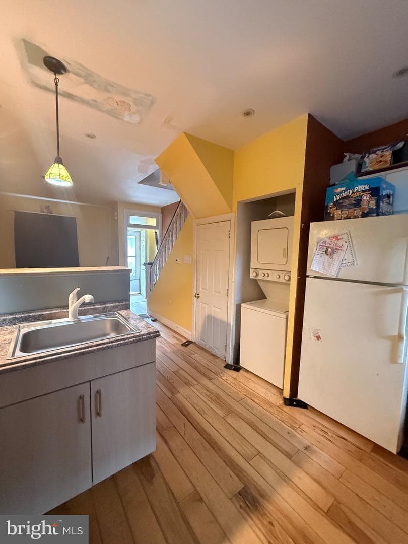166 N Dearborn Street photo 9
