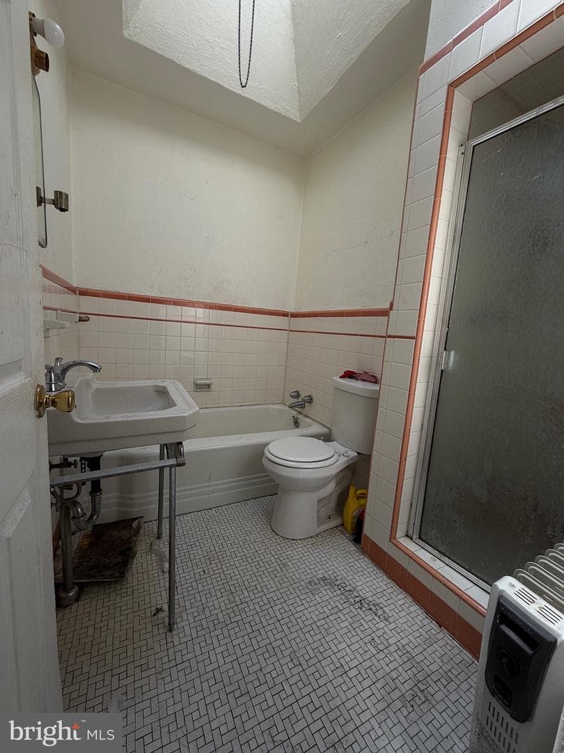 535 E Penn Street photo 12