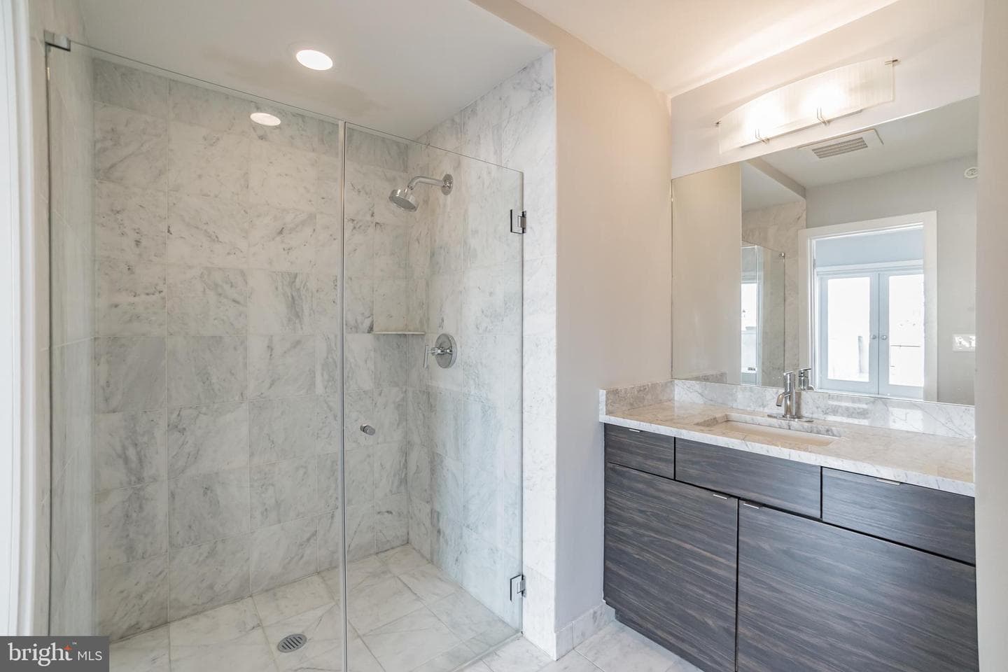 112 Market St # 3 photo 15