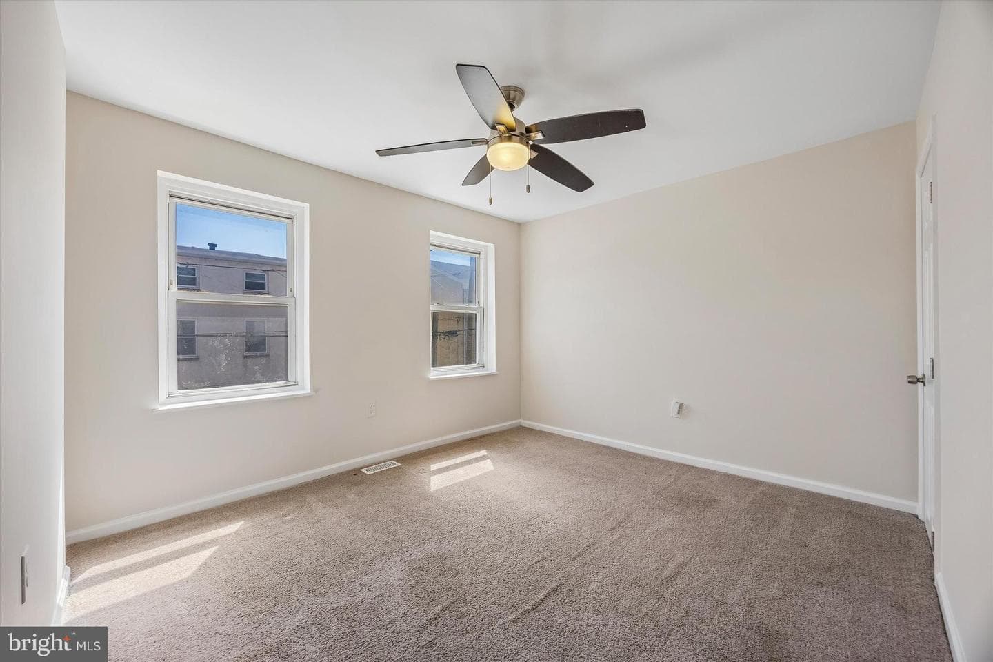 436 Lemonte Street photo 11
