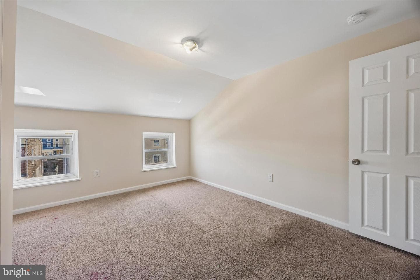436 Lemonte Street photo 22