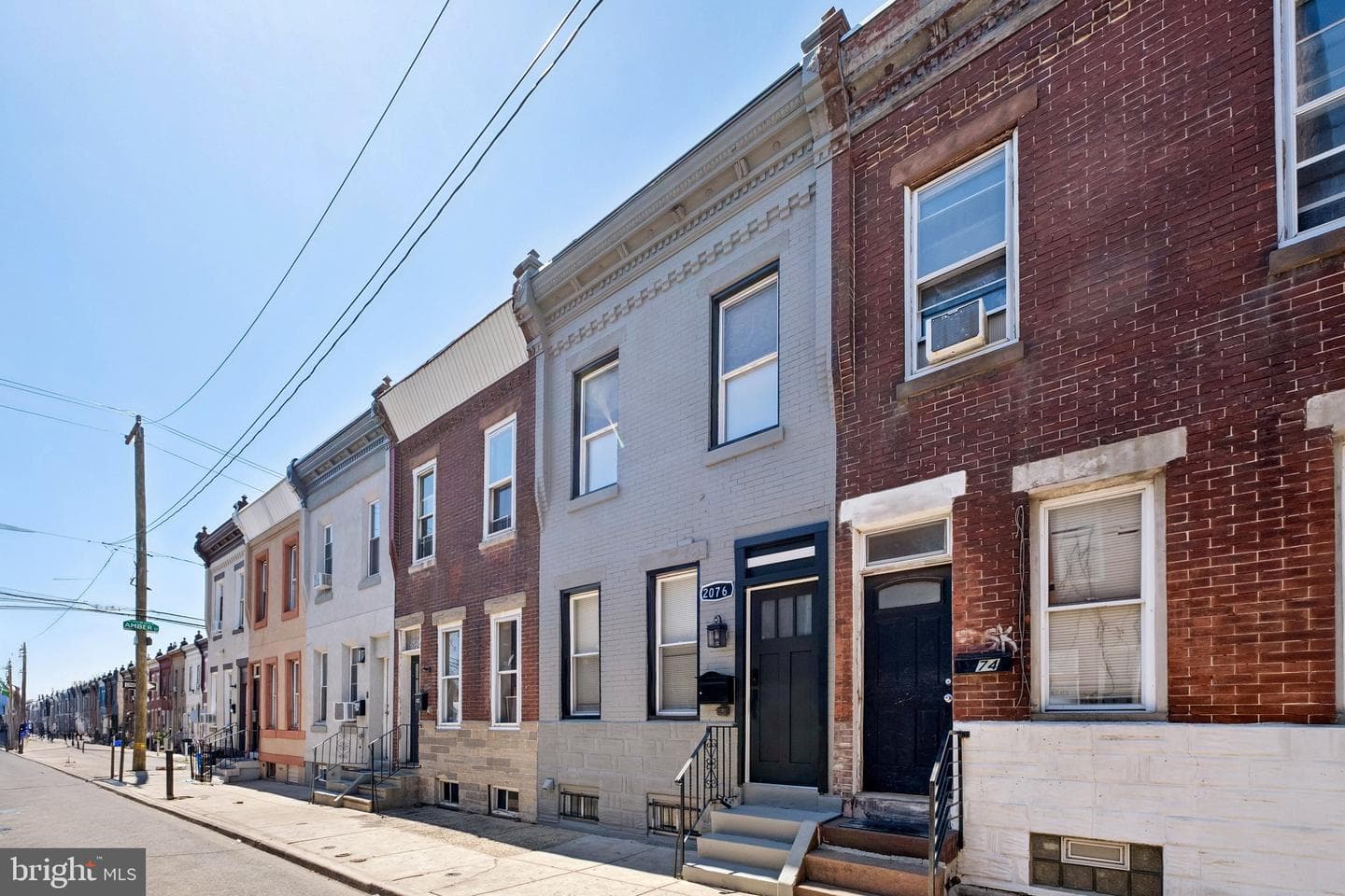 2076 E Monmouth Street photo 36