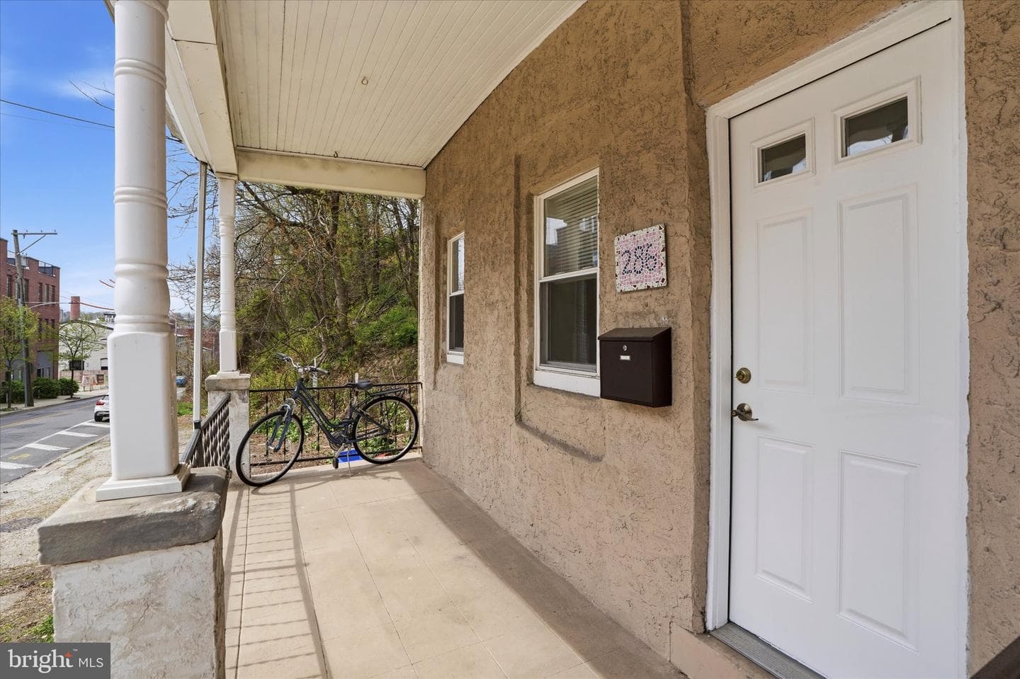 286 Leverington Avenue photo 1