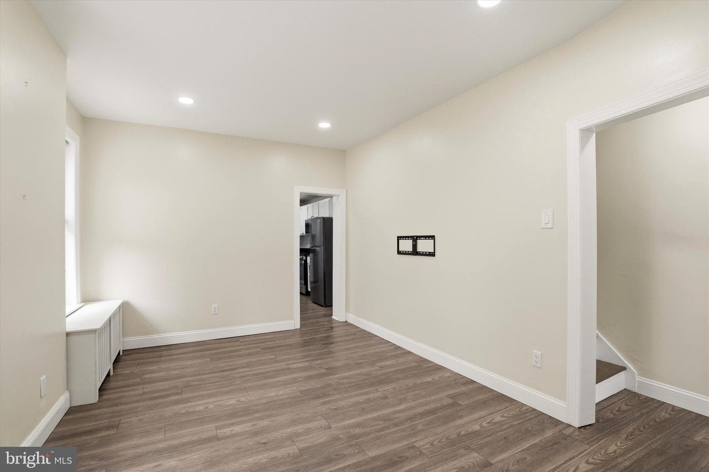 286 Leverington Avenue photo 7