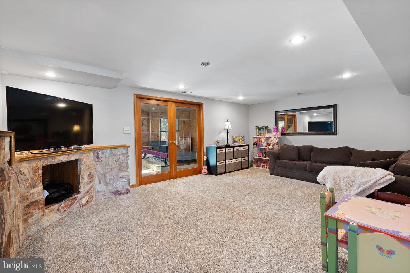 1044 Bloomfield Avenue photo 14