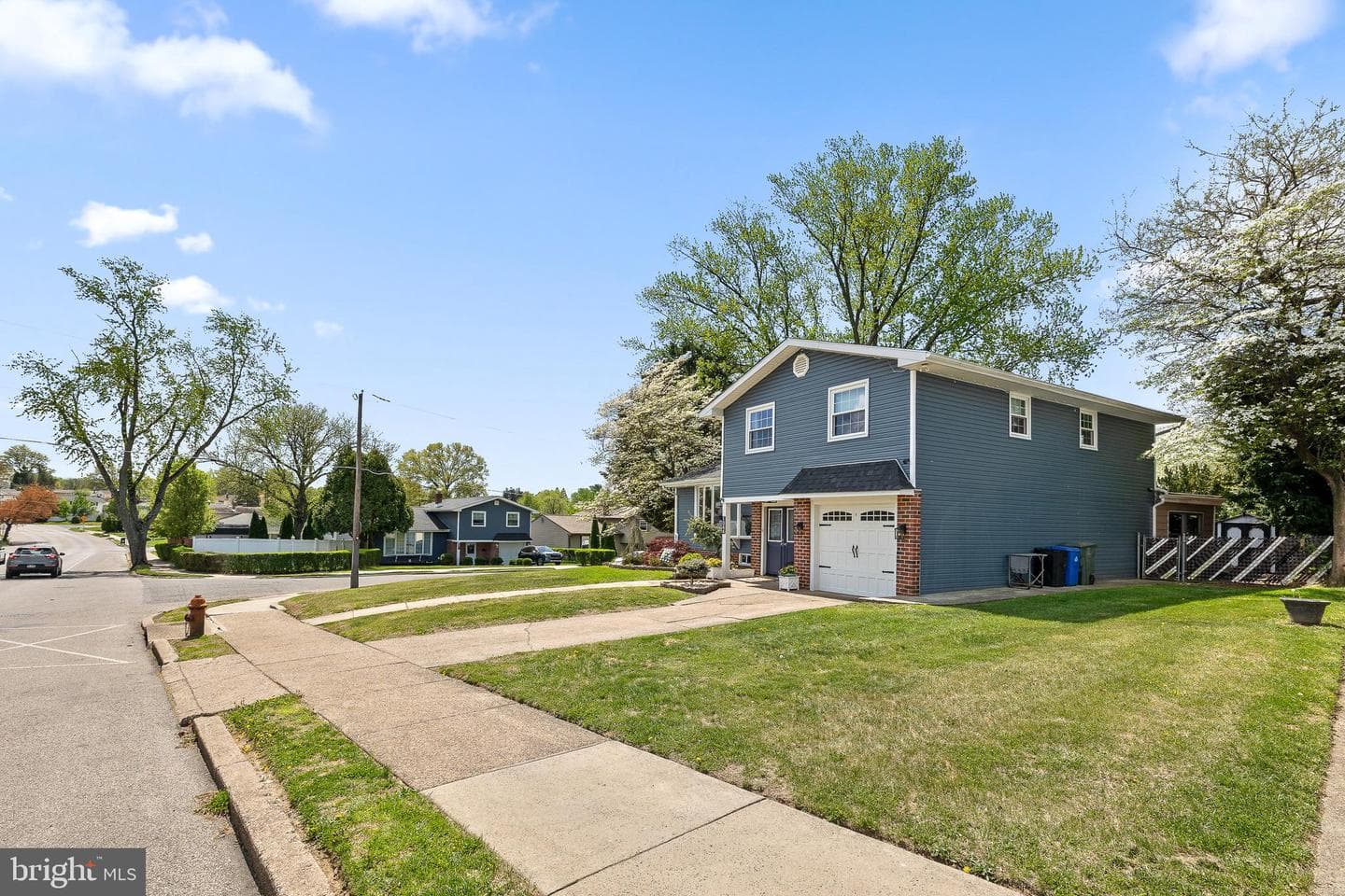 1044 Bloomfield Avenue photo 3