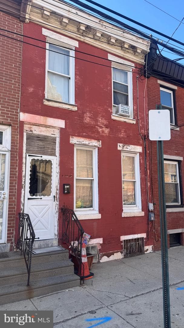 2016 N Hancock Street photo 3