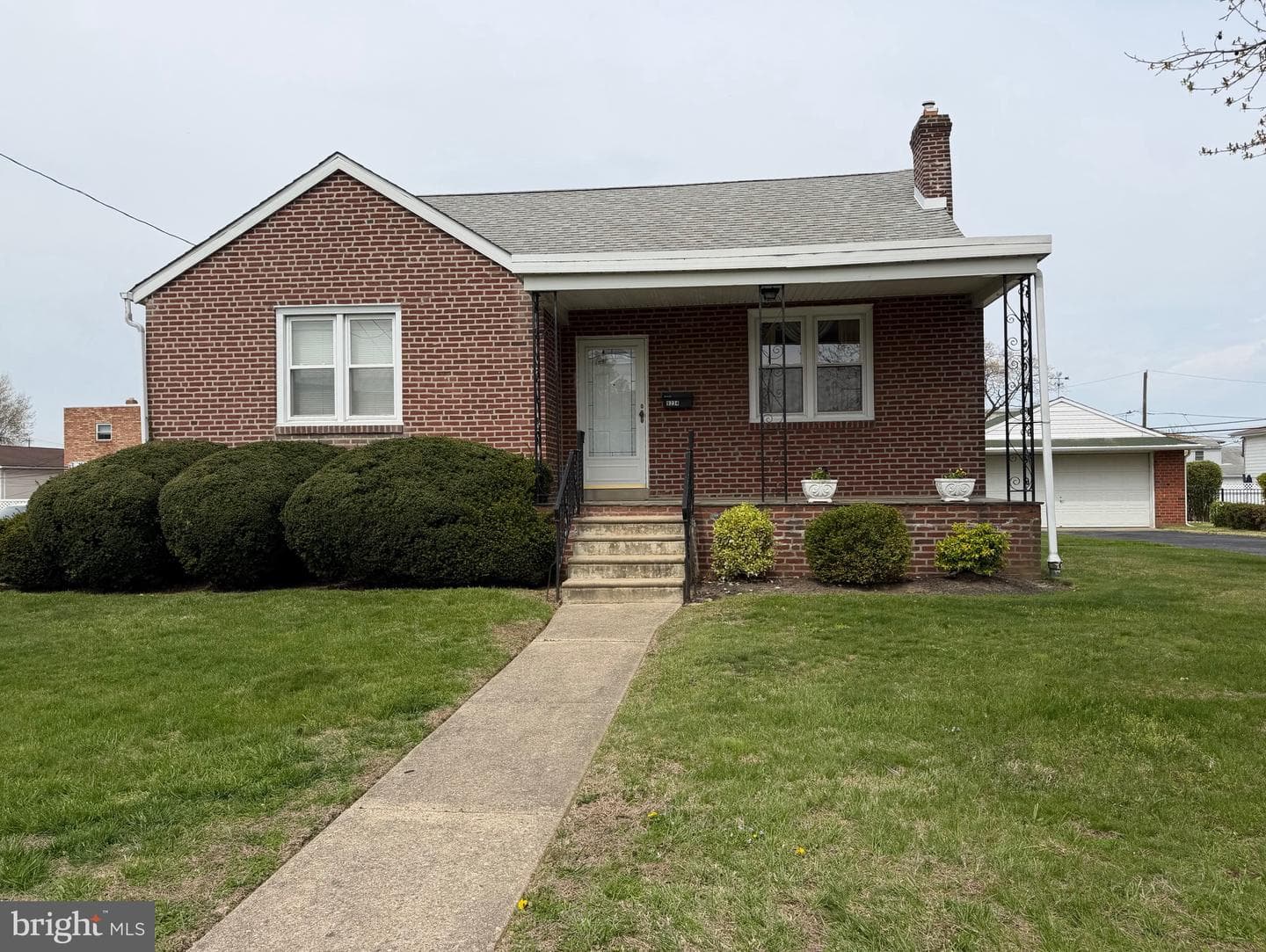 9234 Glenloch Street photo 5