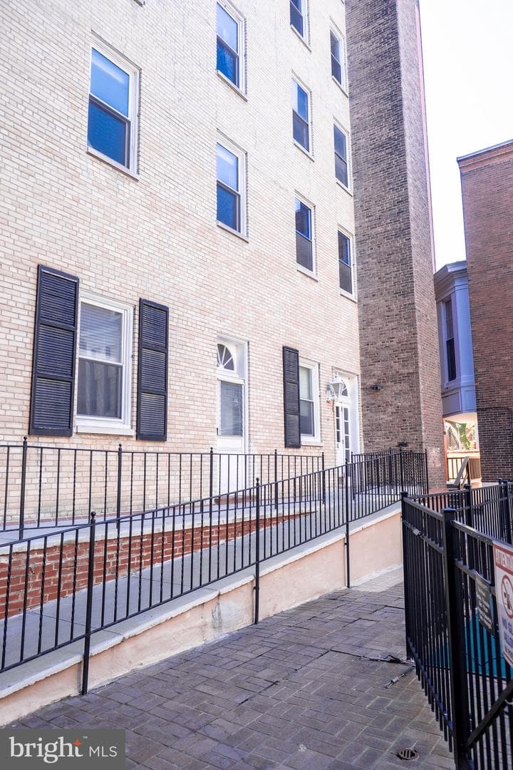 1008 Spruce Street #22 photo 34