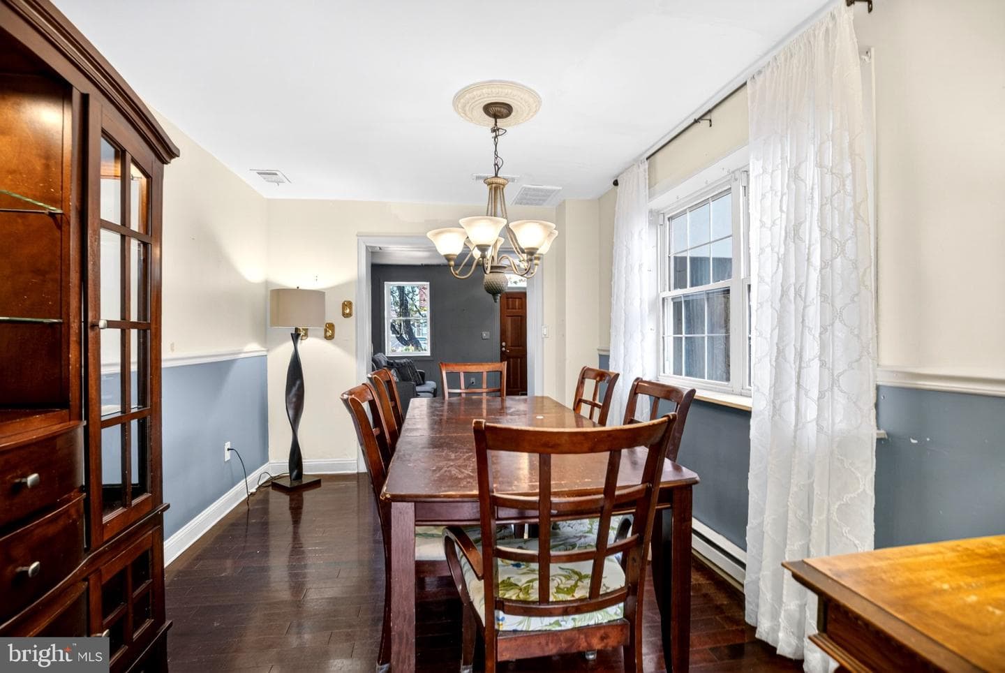 1119 E Moyamensing Avenue photo 6