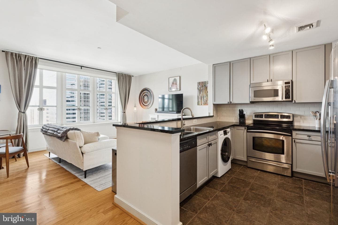 111 S 15th Street #p110 photo 15