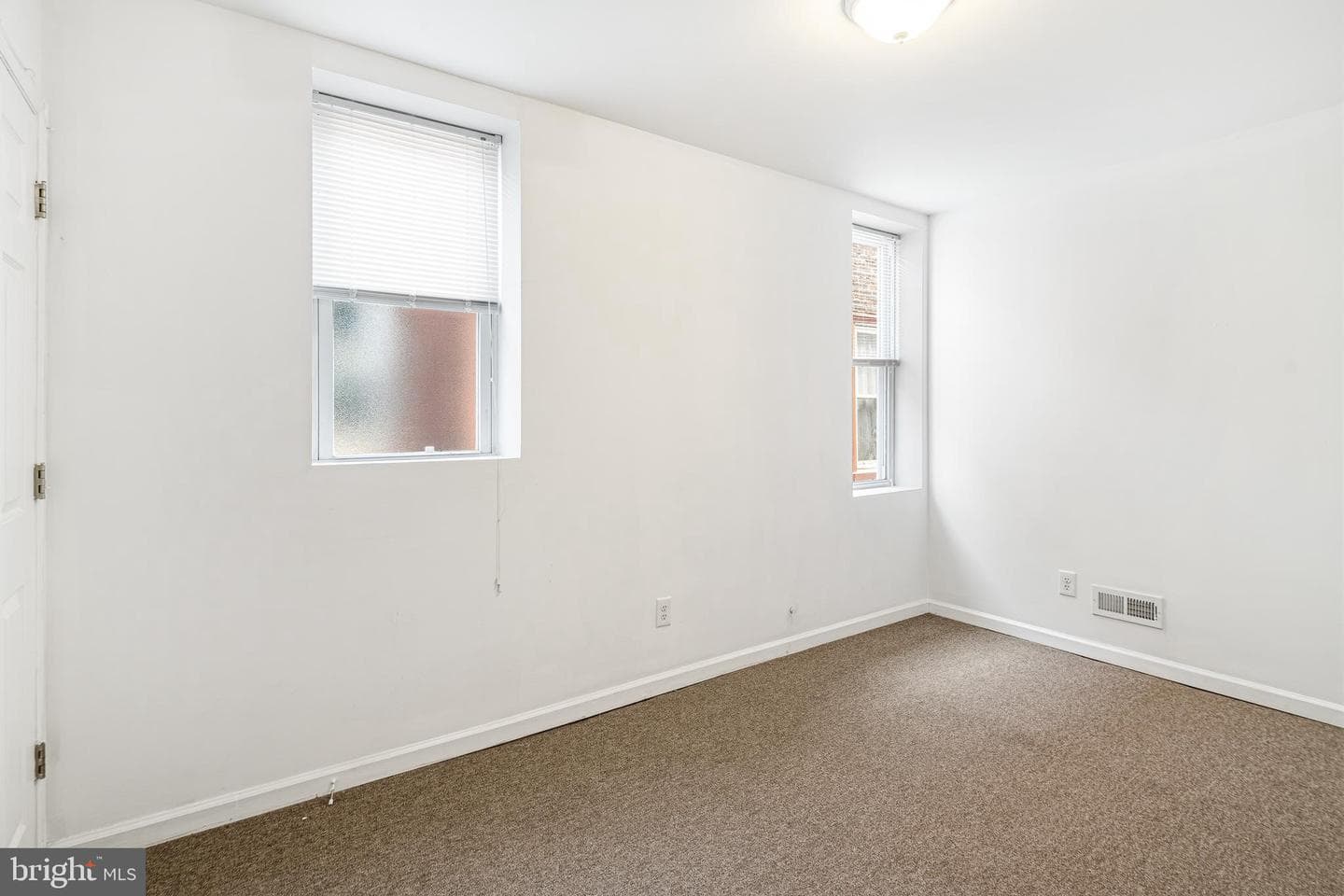 151 W Abbottsford Avenue photo 14