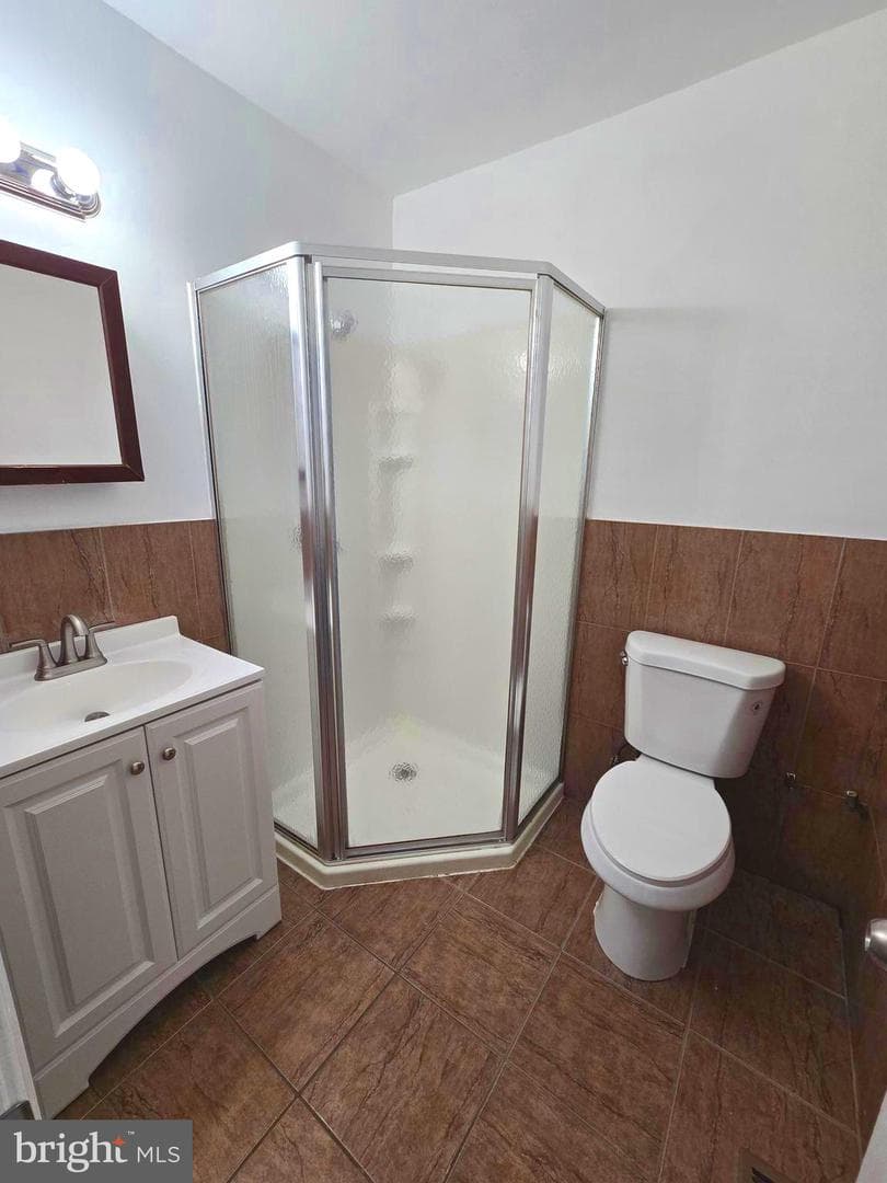 1513 W Tioga Street photo 13