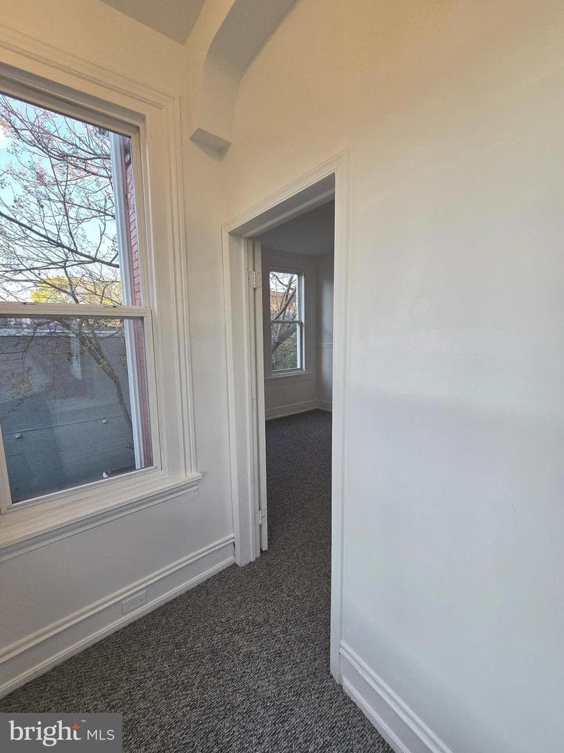 1513 W Tioga Street photo 32