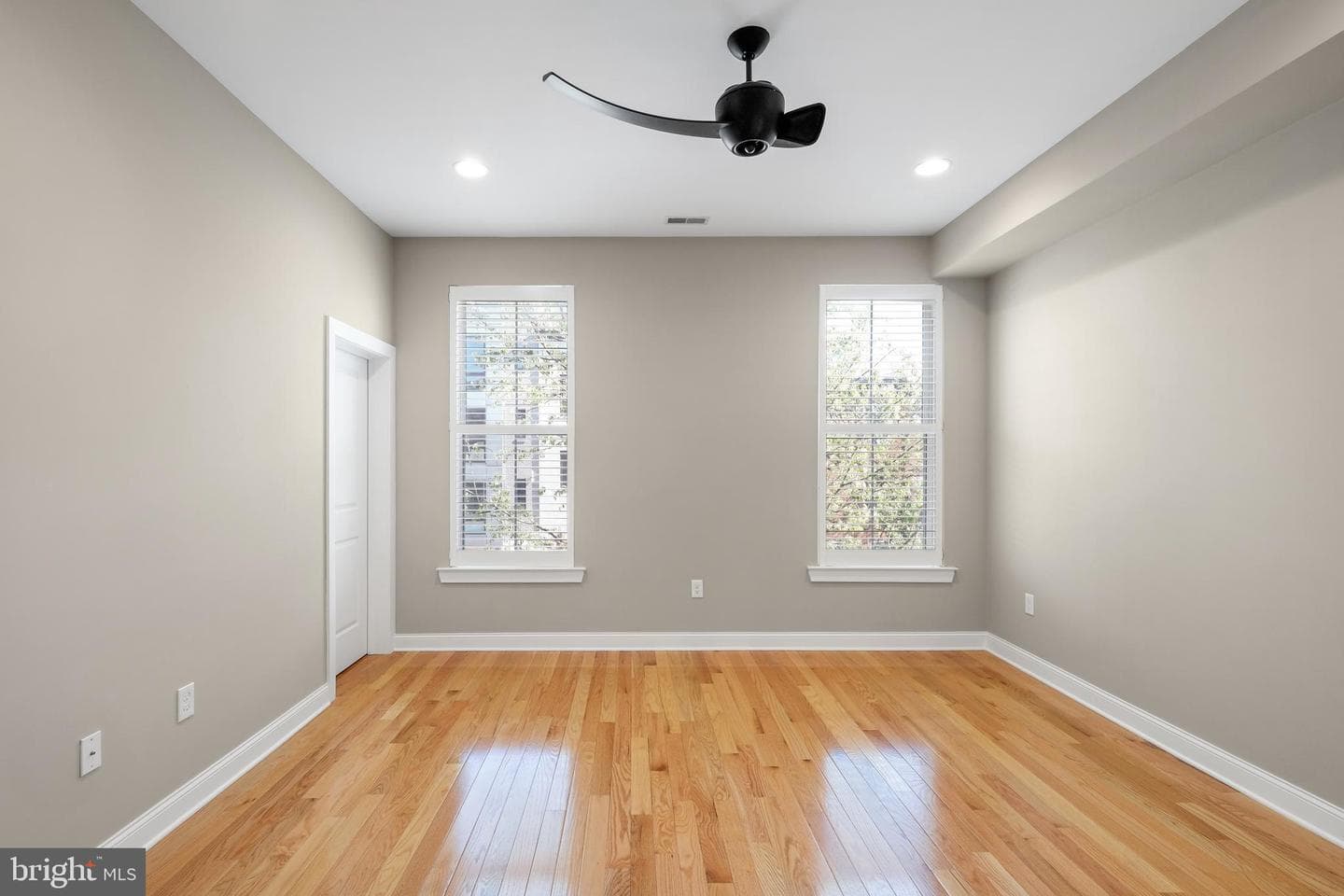 1910 Christian St # D photo 12