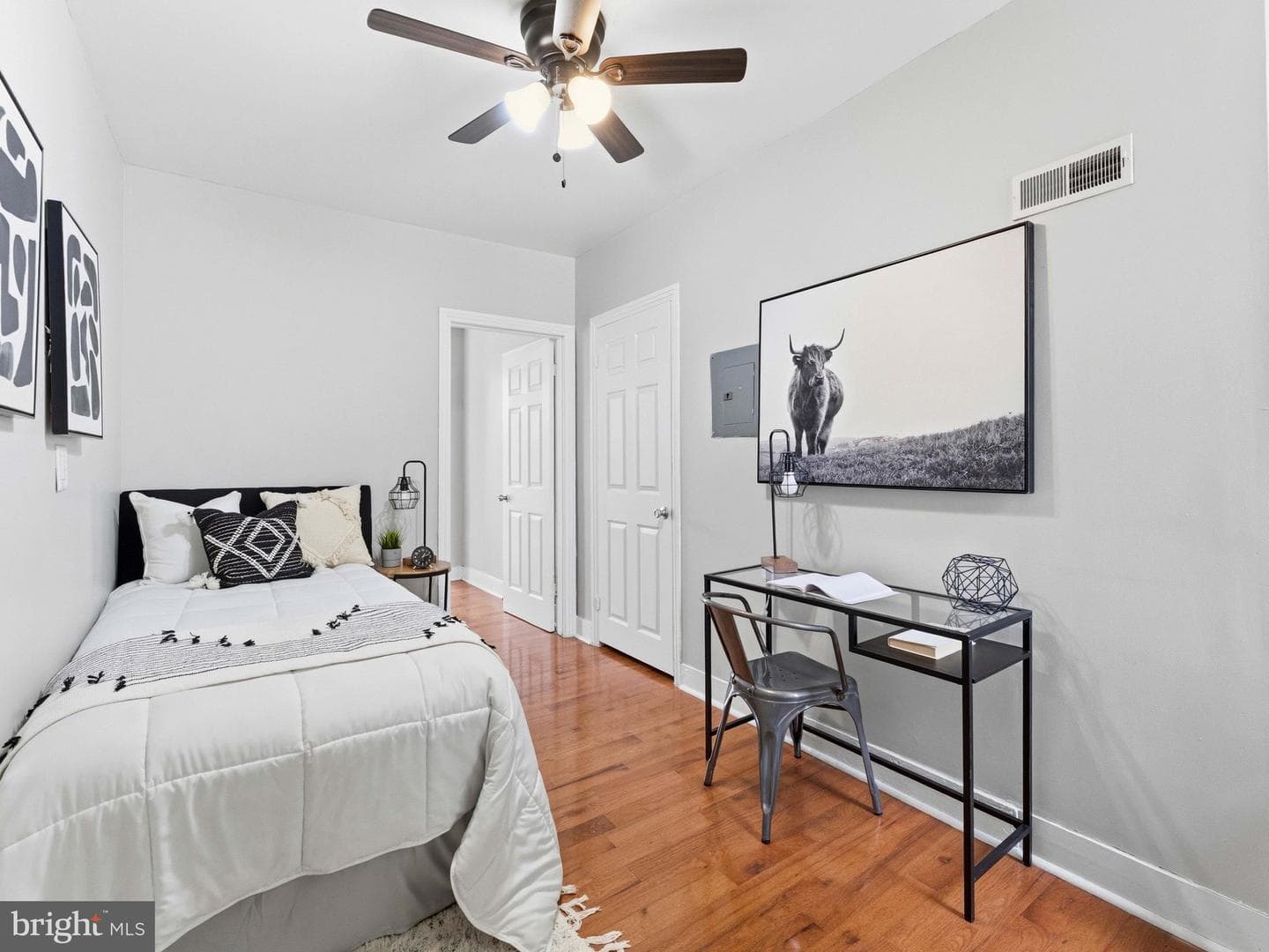 2207 Bainbridge Street photo 16