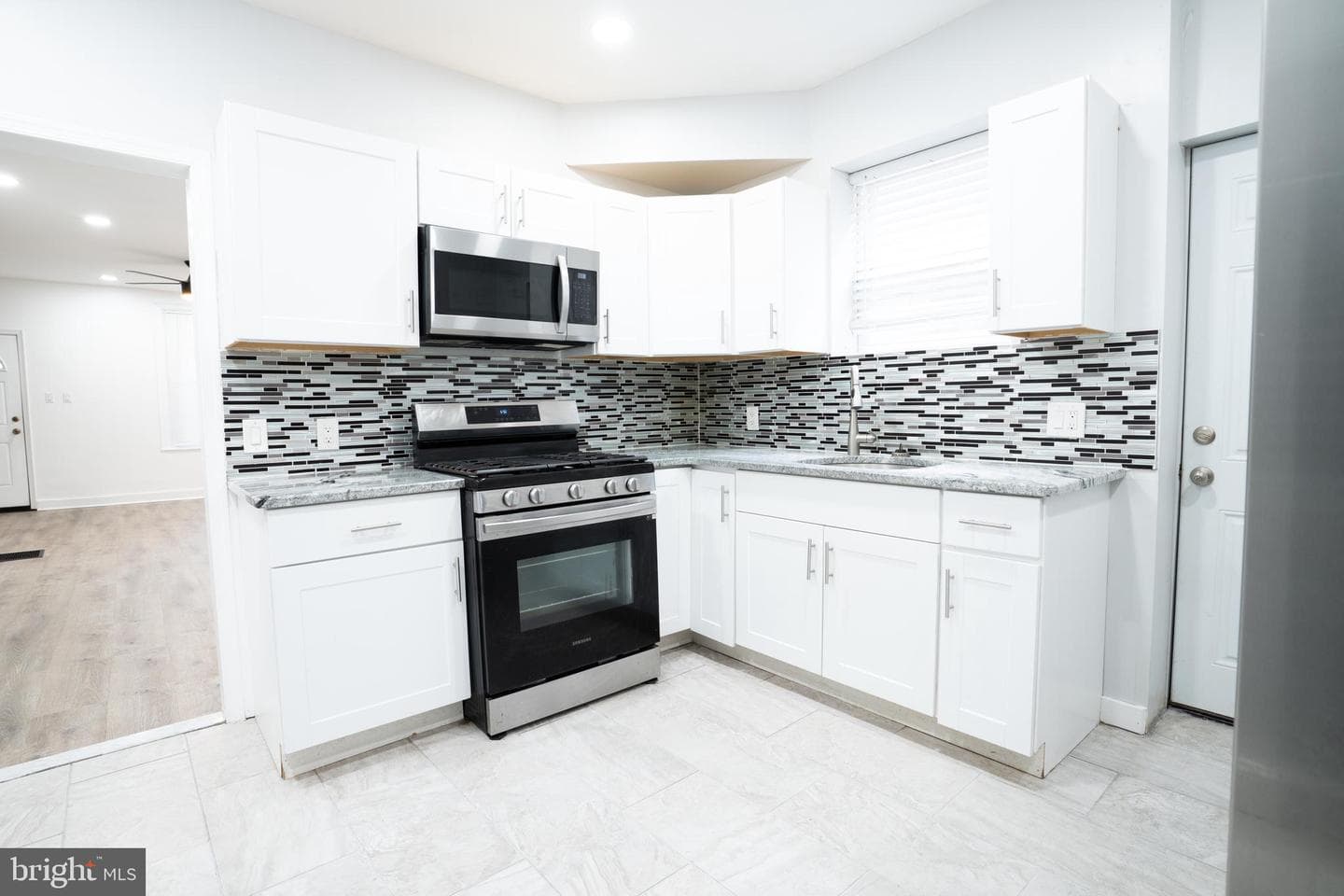 5532 Chew Avenue photo 4
