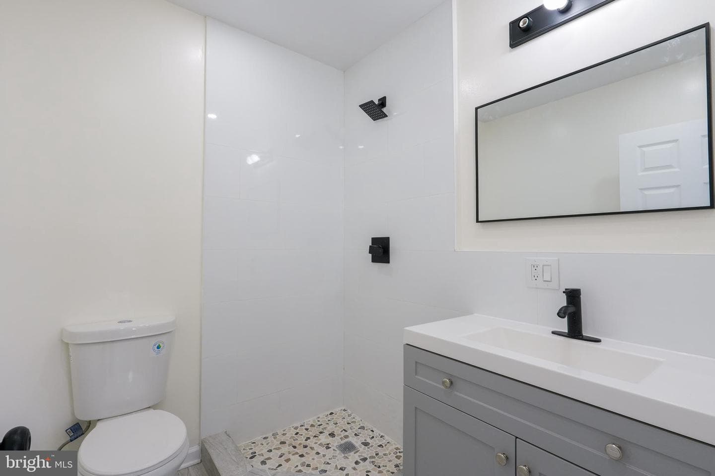 1236 E Moyamensing Avenue photo 11