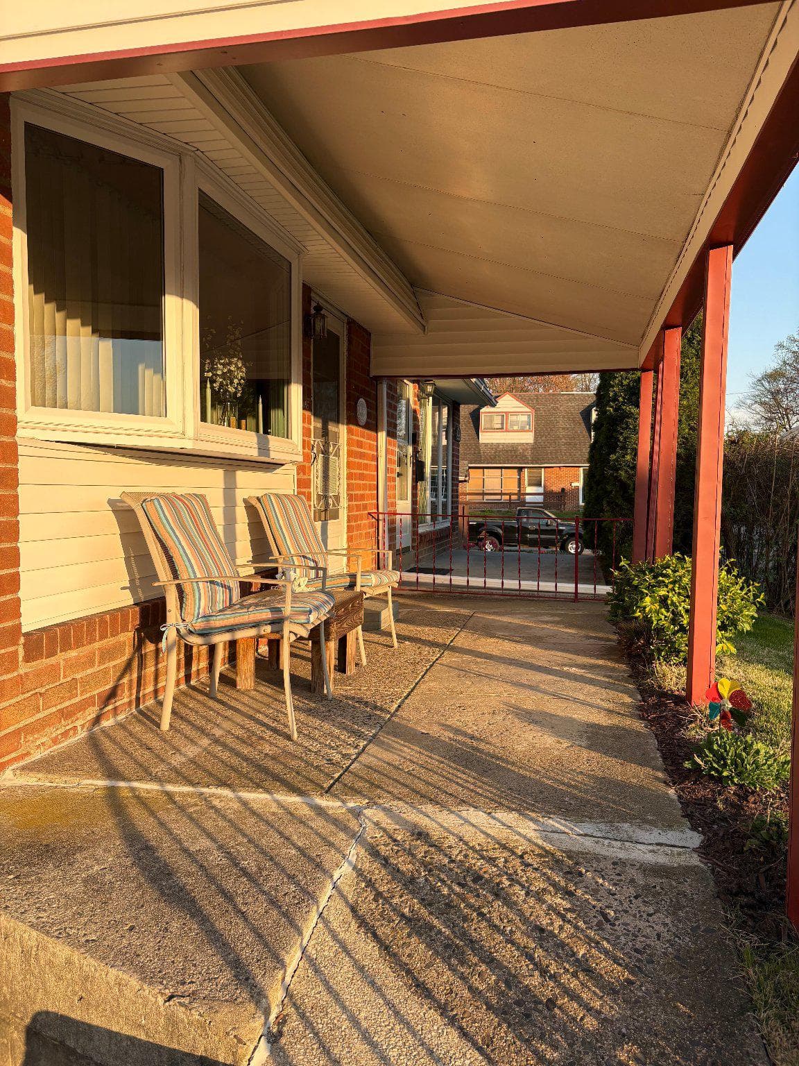 1045 Foster Street photo 27