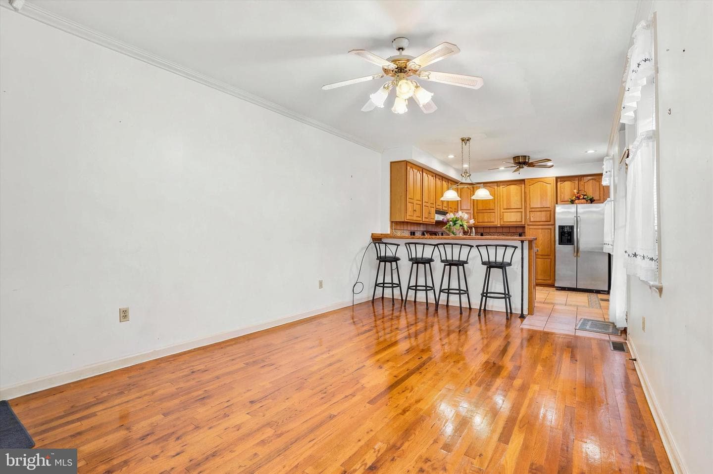 521-525 Mifflin Street photo 14