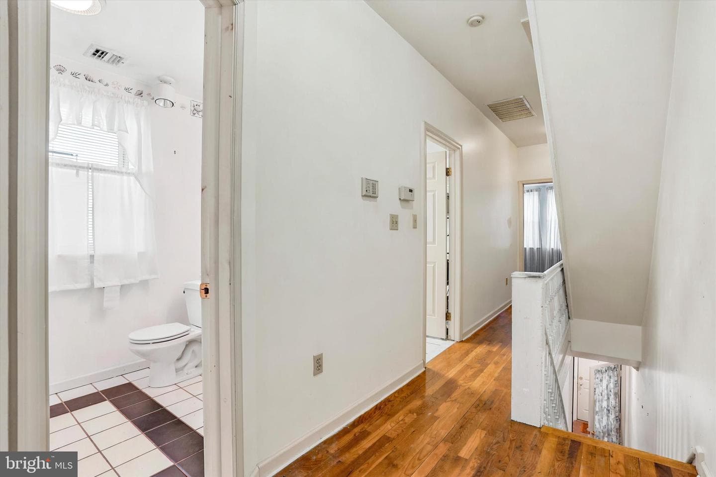 521-525 Mifflin Street photo 25