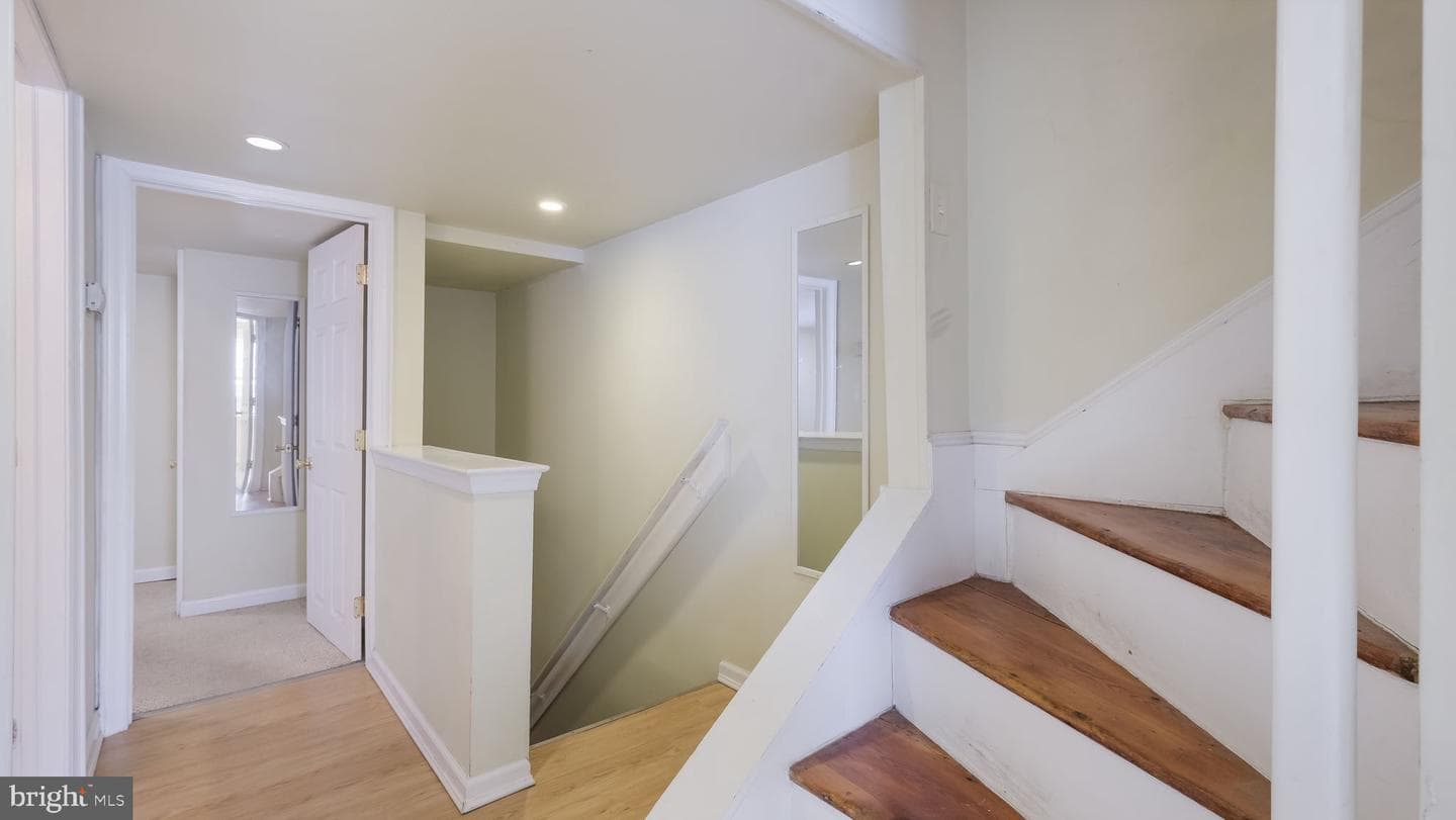731 Carpenter Street photo 12