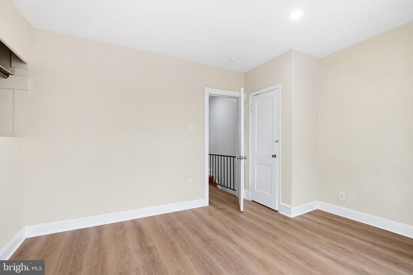 5428 Regent Street photo 15