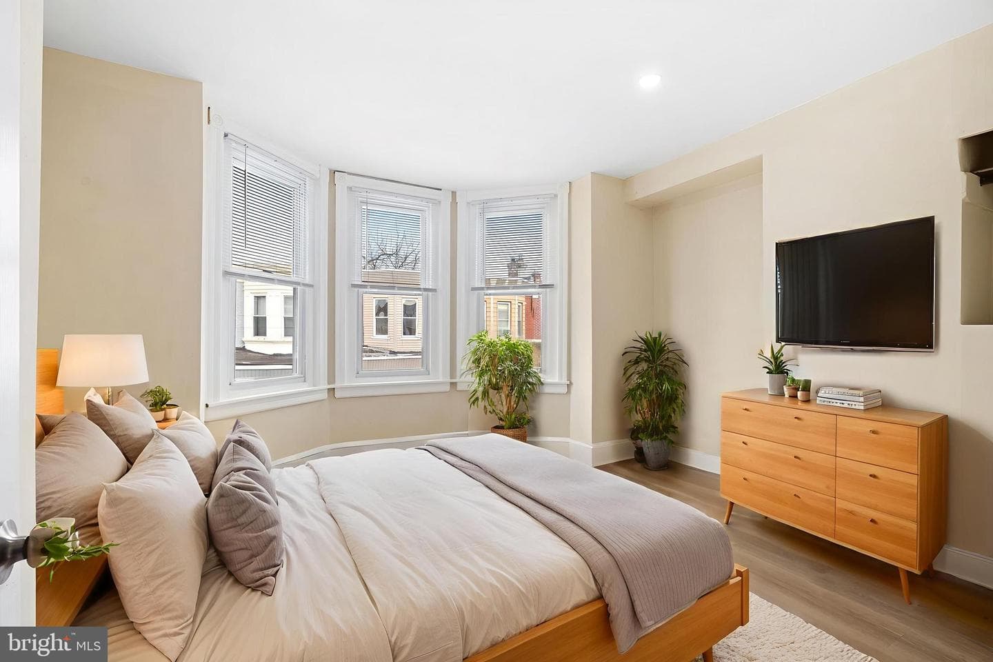 5428 Regent Street photo 16