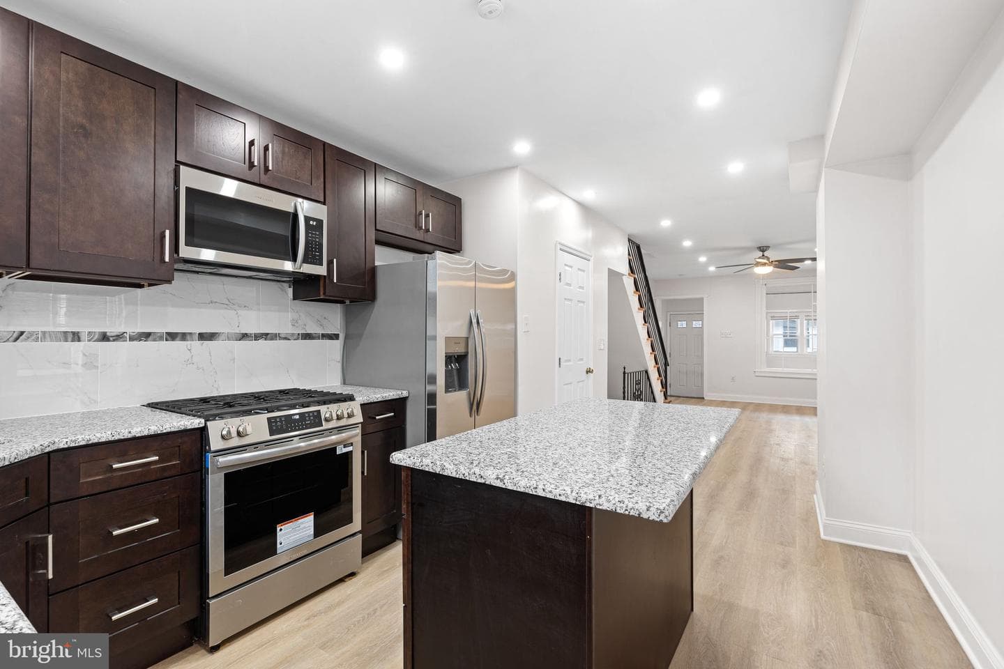 5428 Regent Street photo 8
