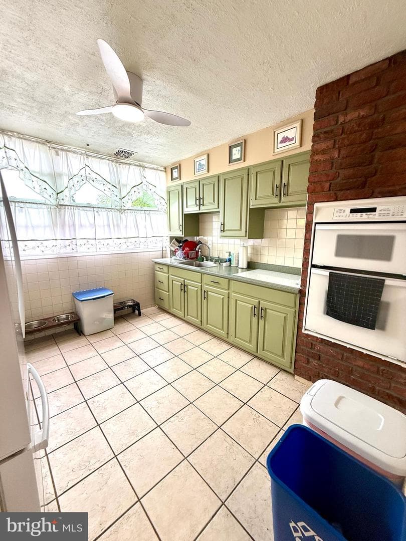 4221 Fairdale Road photo 11