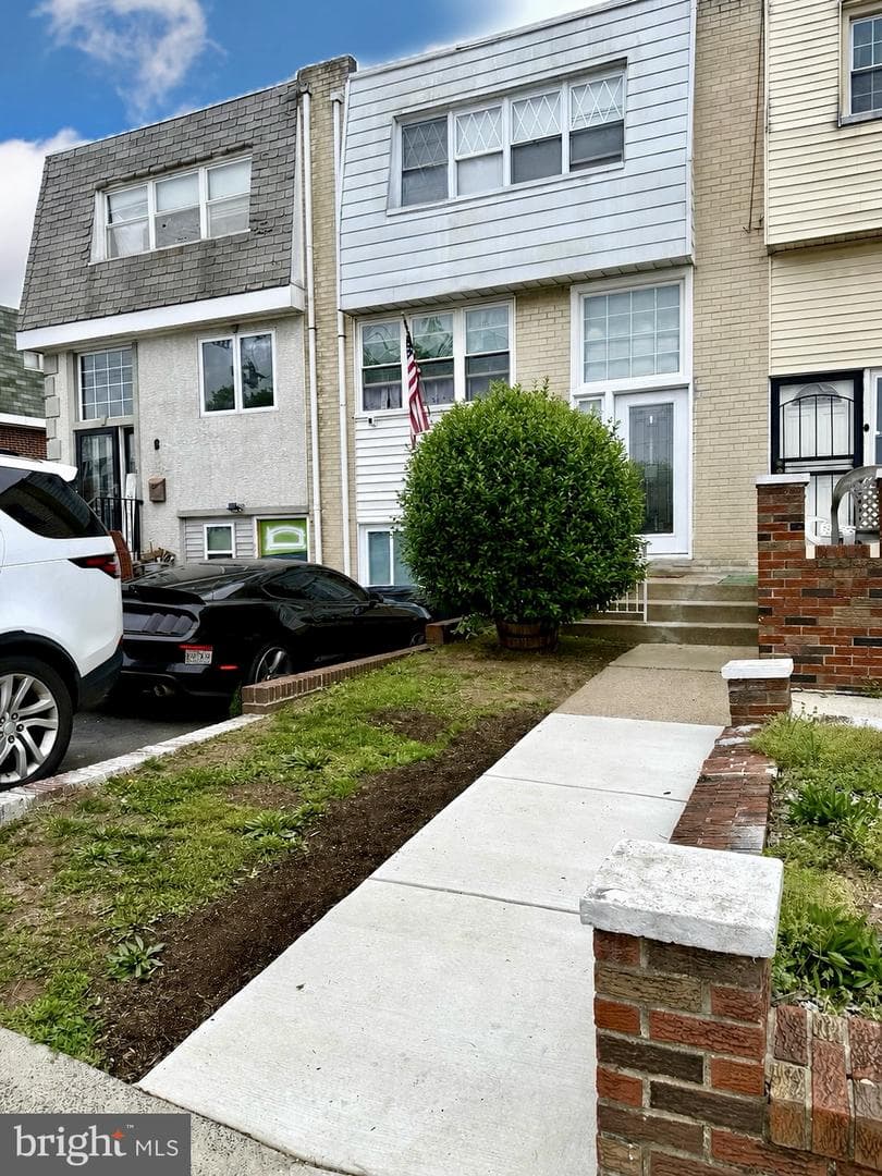 4221 Fairdale Road photo 2