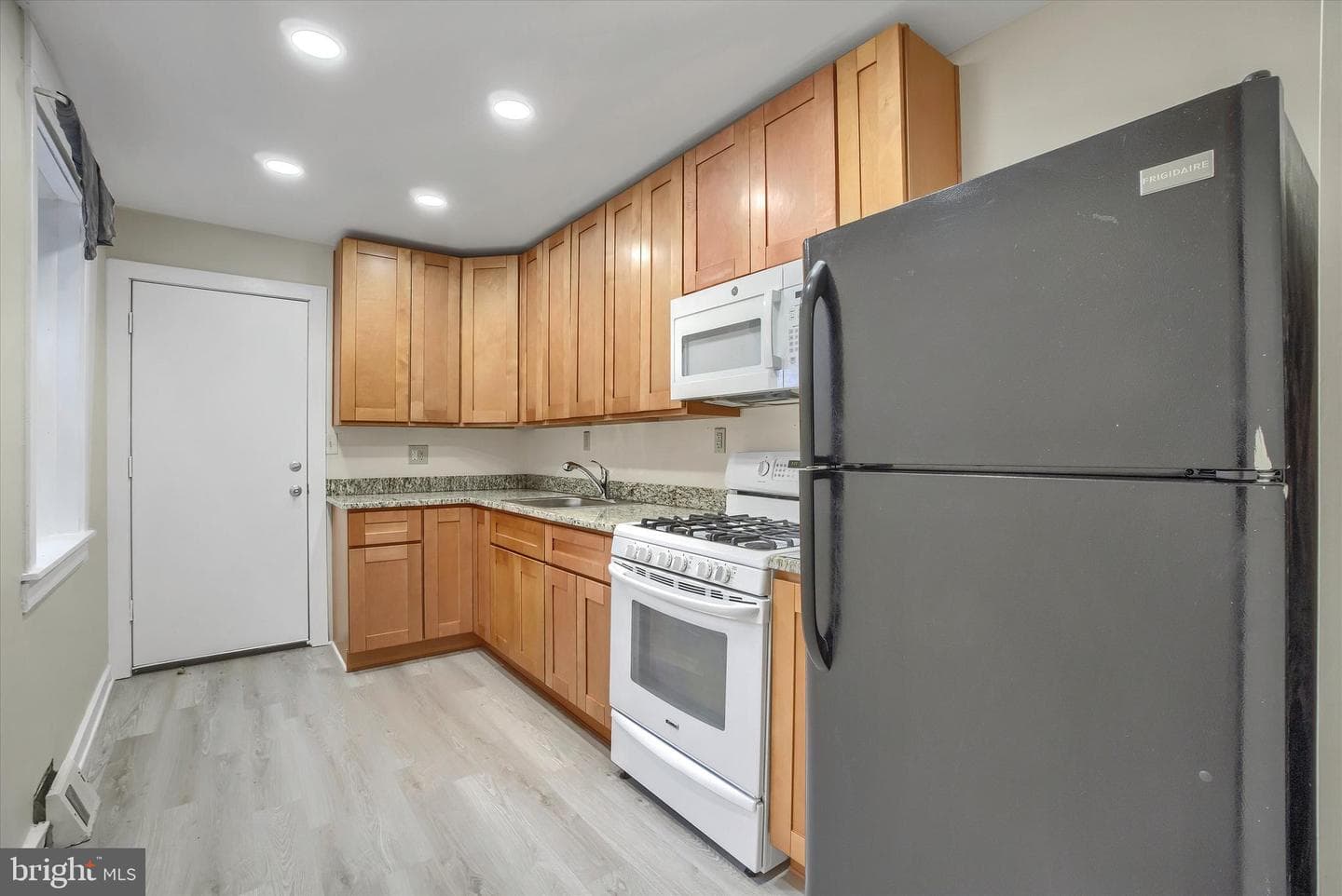 4211 Parrish Street photo 11