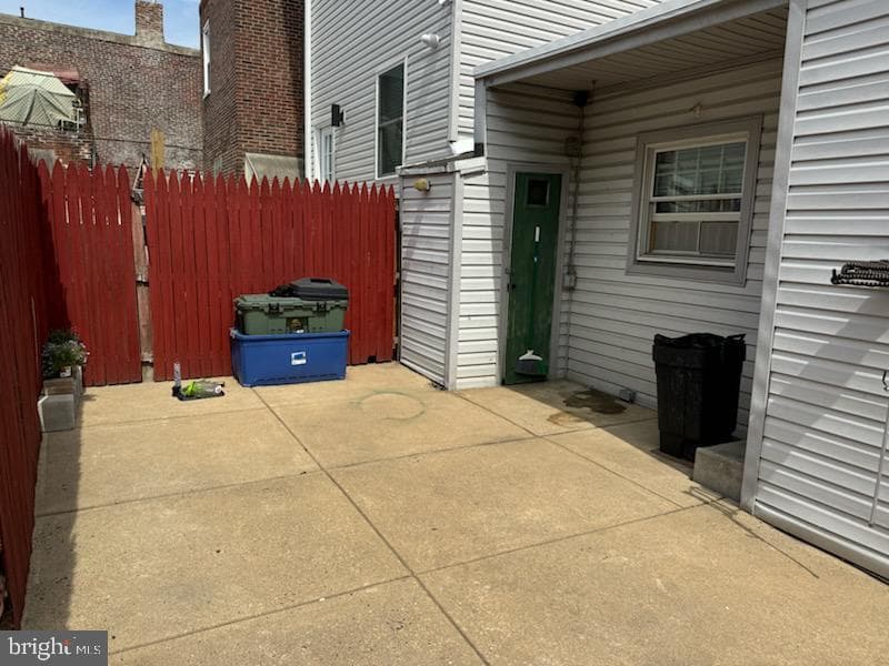 2710 E Birch Street photo 29
