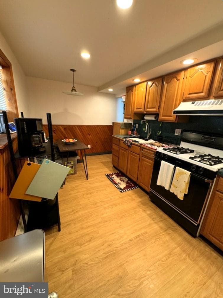 2710 E Birch Street photo 7
