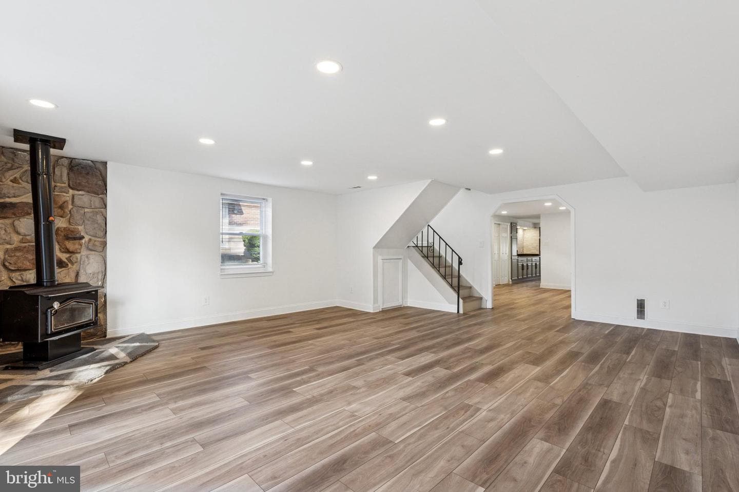 15014 Theresa Drive photo 12