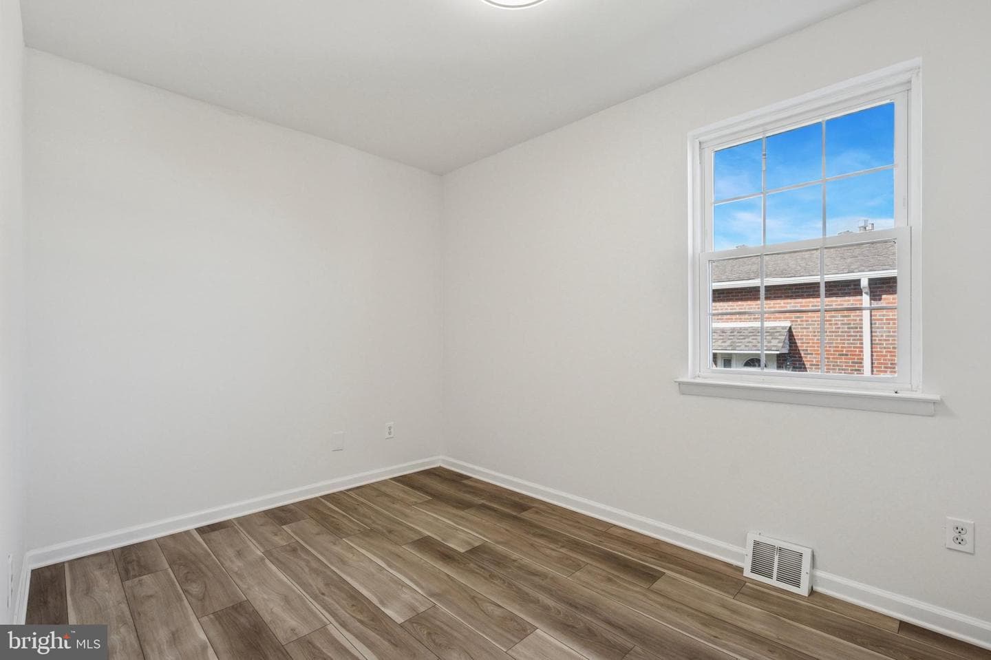 15014 Theresa Drive photo 19