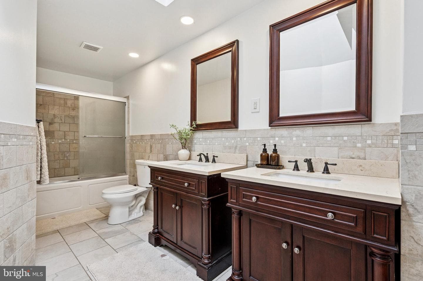 15014 Theresa Drive photo 20