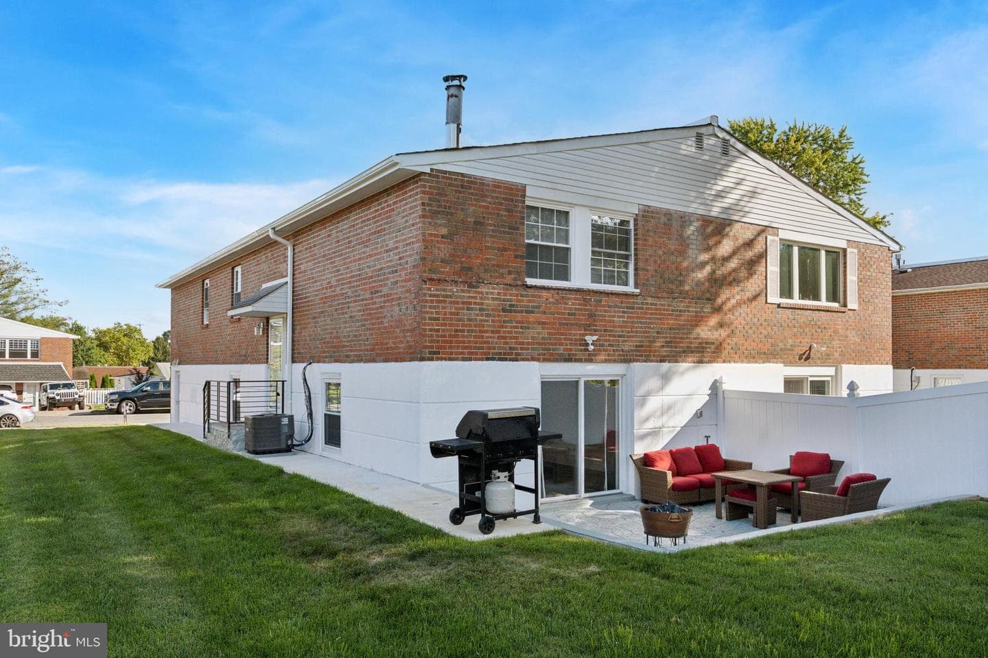 15014 Theresa Drive photo 25